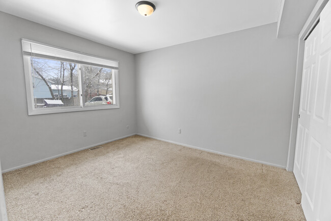 Building Photo - 1017 9th St