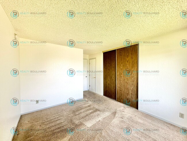 Building Photo - 3929 Clear Acre Ln