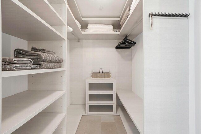 Building Photo - 88 SW 7th St