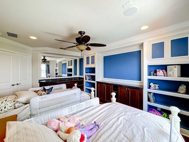 Building Photo - 11251 SW Springtree Terrace
