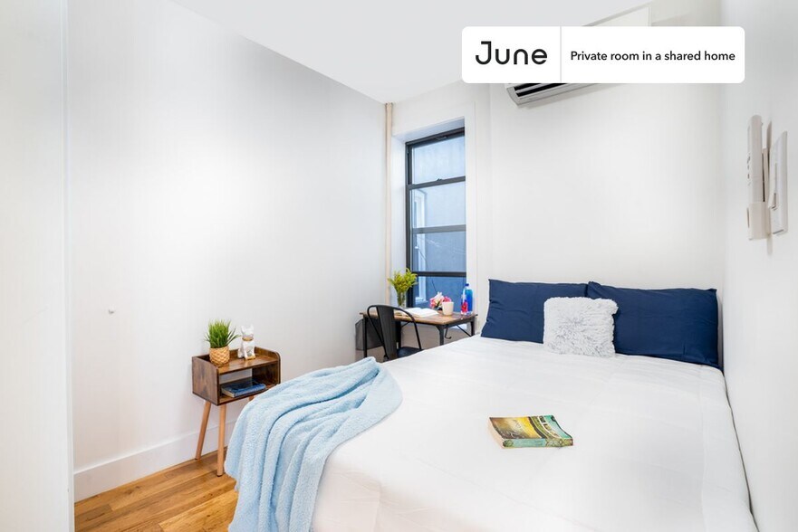 Building Photo - Enchanting ROOM at The Seneca House