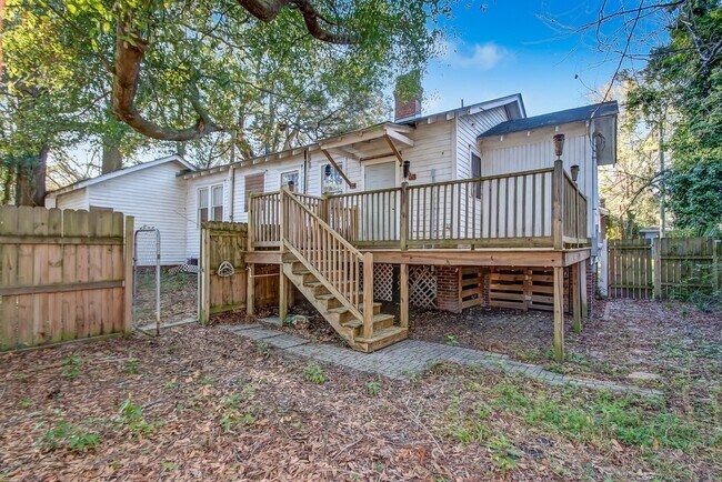Building Photo - Beautiful Single Family house near downtown Savannah and Tybee Island