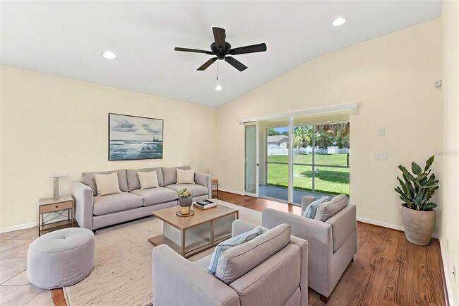 Building Photo - 11331 Coconut Island Dr