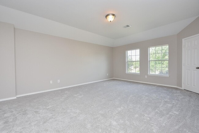 Building Photo - 3935 Carters Lake Dr