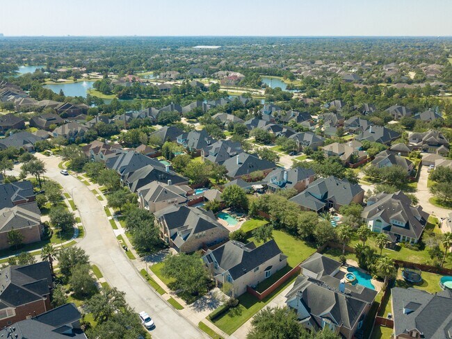 Building Photo - 6327 Collina Springs Ct