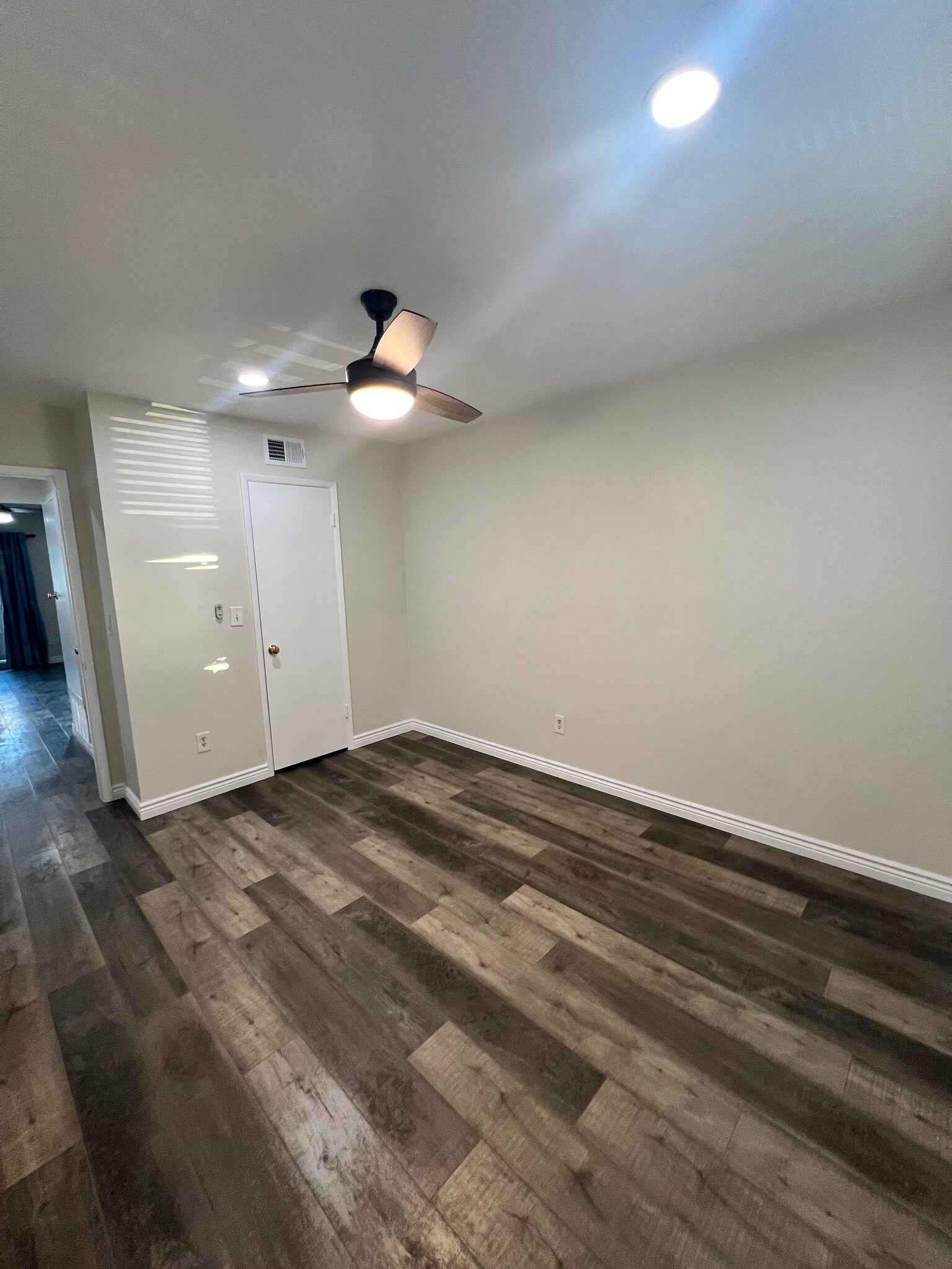 Building Photo - 10730 Droxford St