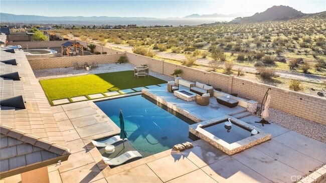 Building Photo - 17066 Takipi Rd