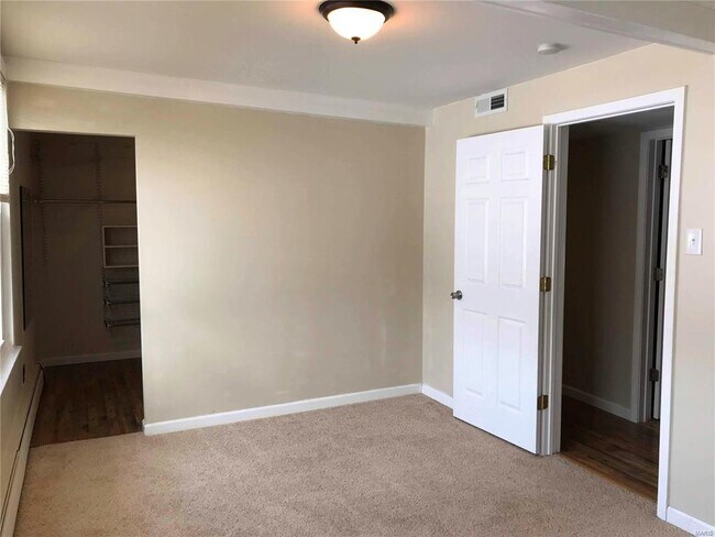 Building Photo - 360 Old Meramec Station Rd.