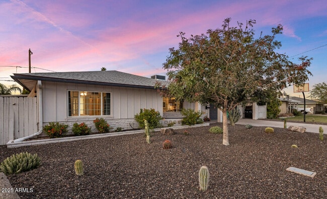Building Photo - 6708 E Monte Vista Rd