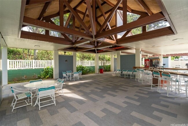 Building Photo - The Pearl- 2 bedrooom one bath unit with 2 assigned parking stalls!