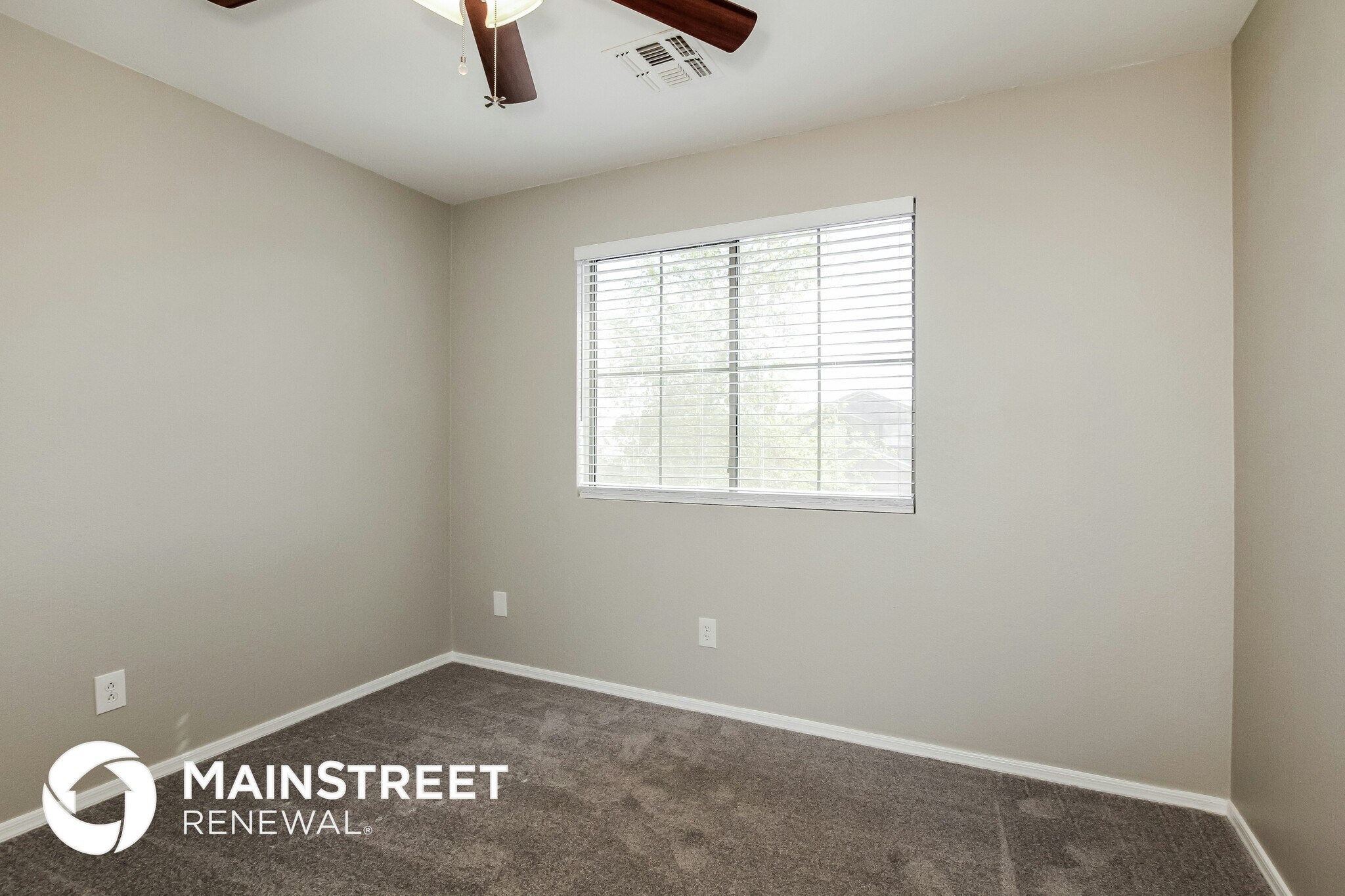 Building Photo - 13440 W Gelding Dr