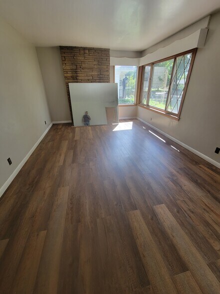 Building Photo - 5474 N 12th St