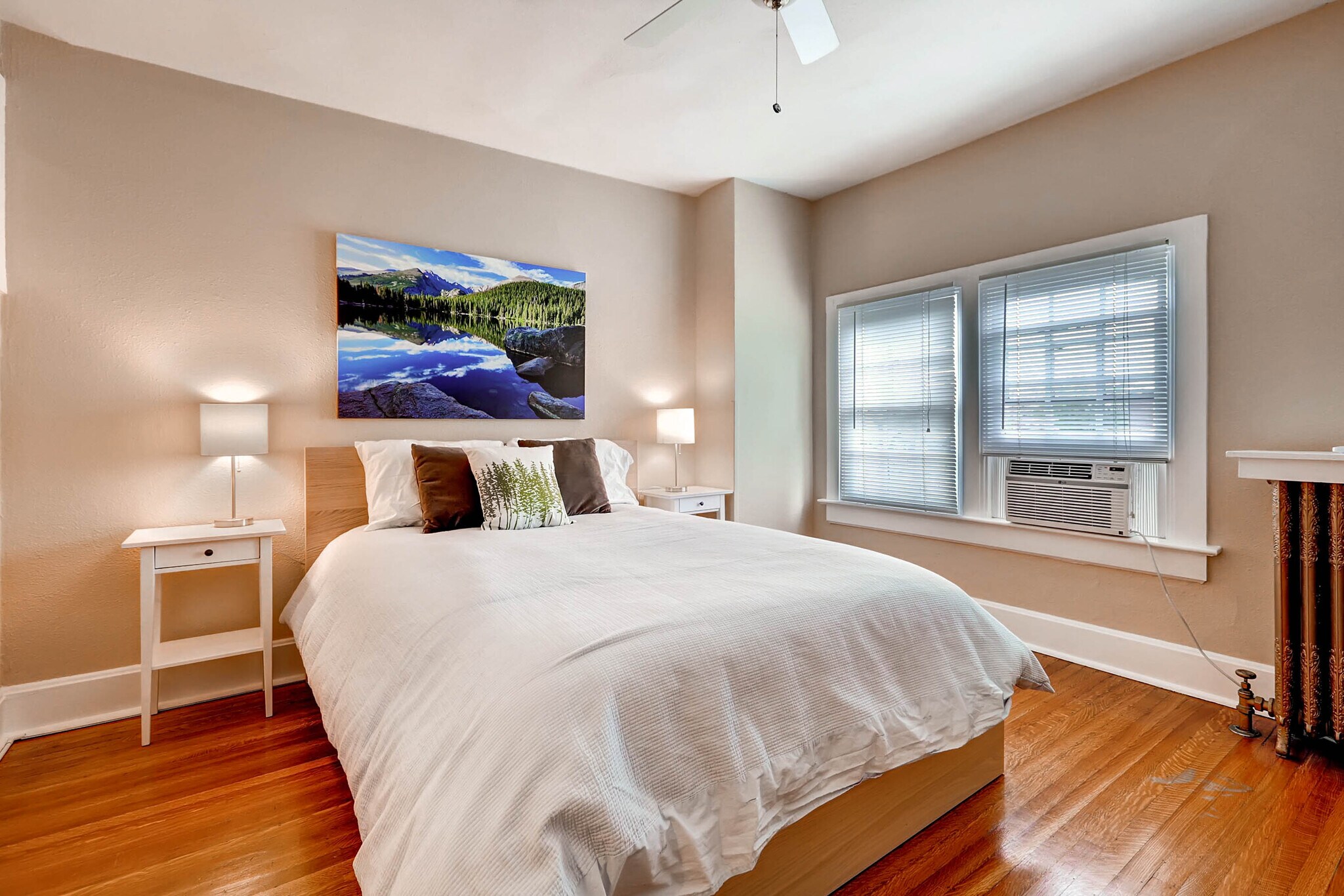 Building Photo - 1638 N Ogden St