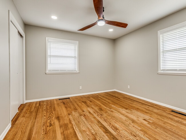 Building Photo - 4967 Princeton Dr