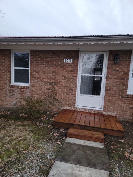 Building Photo - 303A Culbreth Ave
