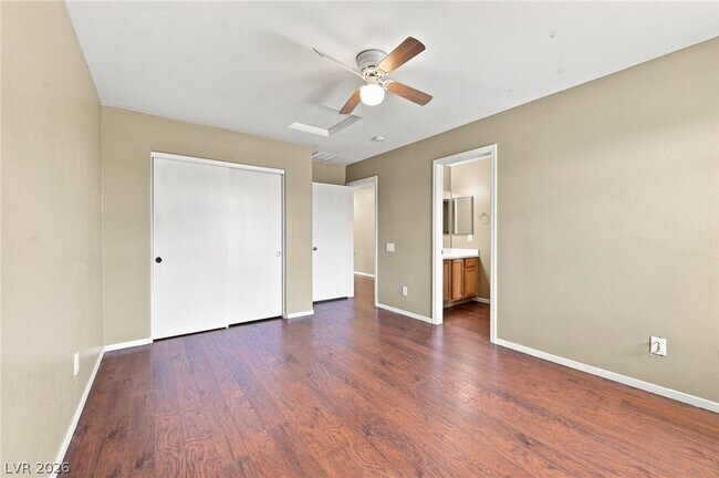 Building Photo - 11240 Woodland Violet Ave