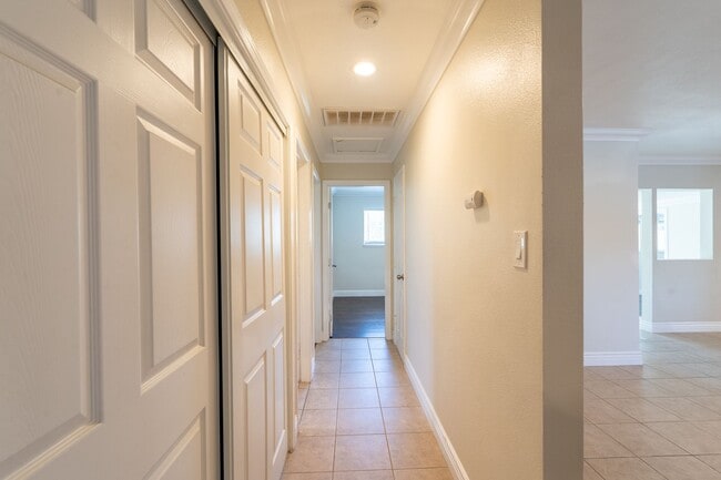 Building Photo - Lovely 4 bedroom home in Morgan Hill!
