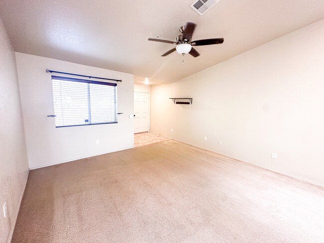 Building Photo - 3183 S Ragen Dr