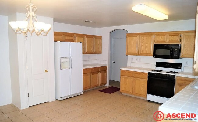 Building Photo - 9722 Battersea Park Dr