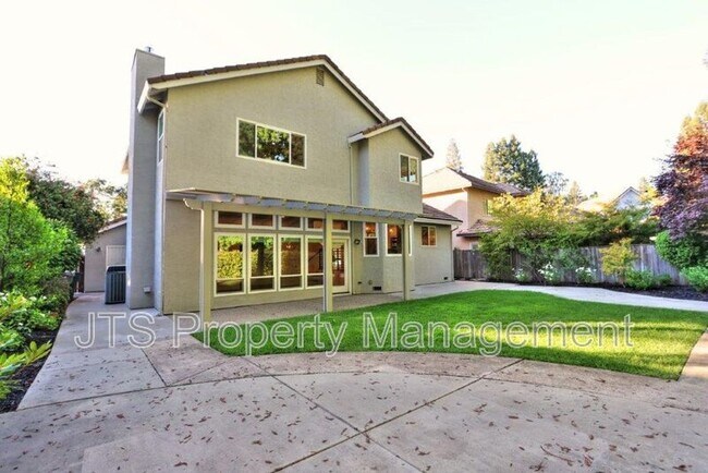 Building Photo - 2696 Prestwick Dr