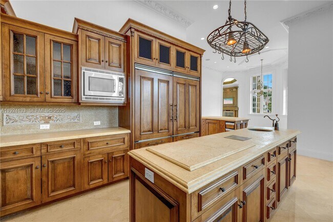 Building Photo - 13671 Deering Bay Dr