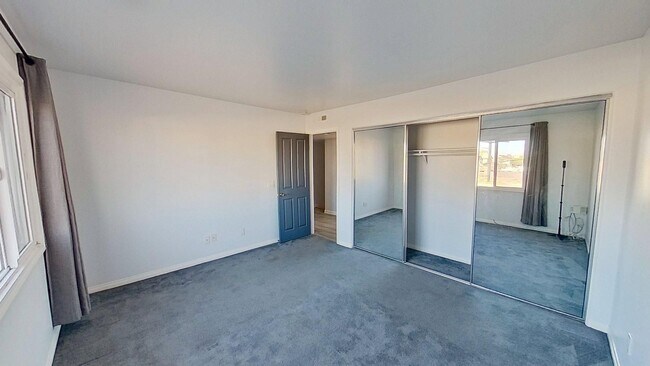 Building Photo - 16917 10th St