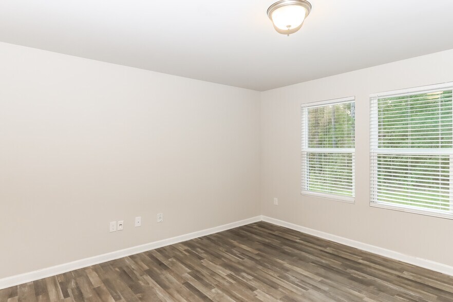 Building Photo - 1204 Christy Ct