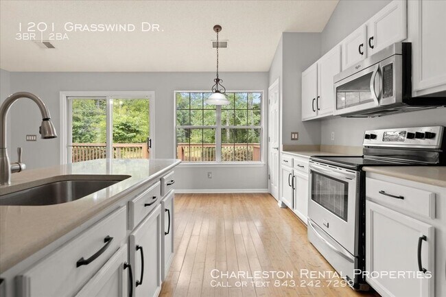 Building Photo - 1201 Grasswind Dr