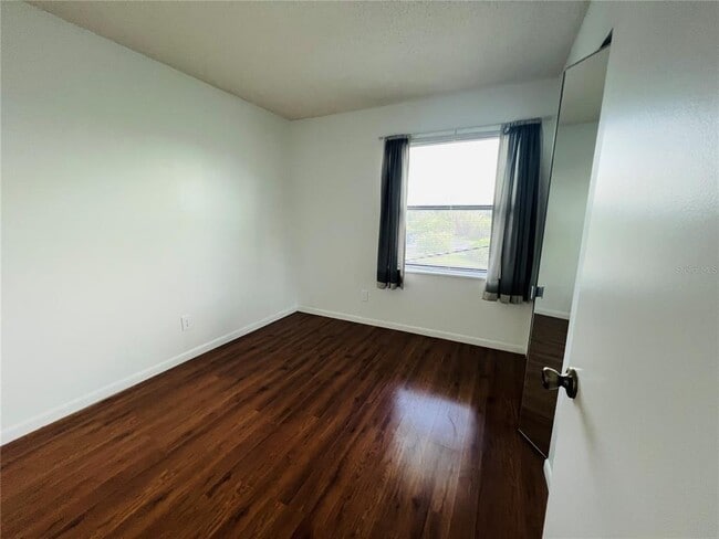 Building Photo - 4045 Atrium Dr