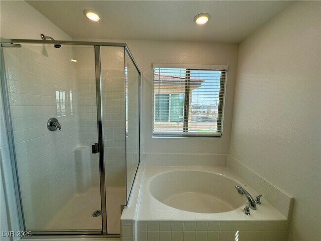Building Photo - 11330 Sonny Miller Ct