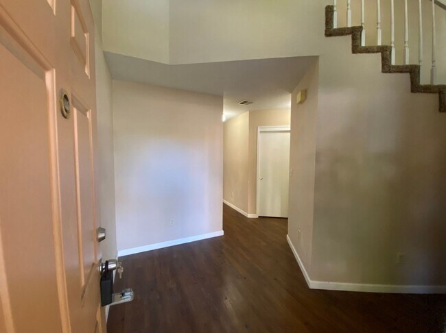 Building Photo - Tuscany Place Triplex