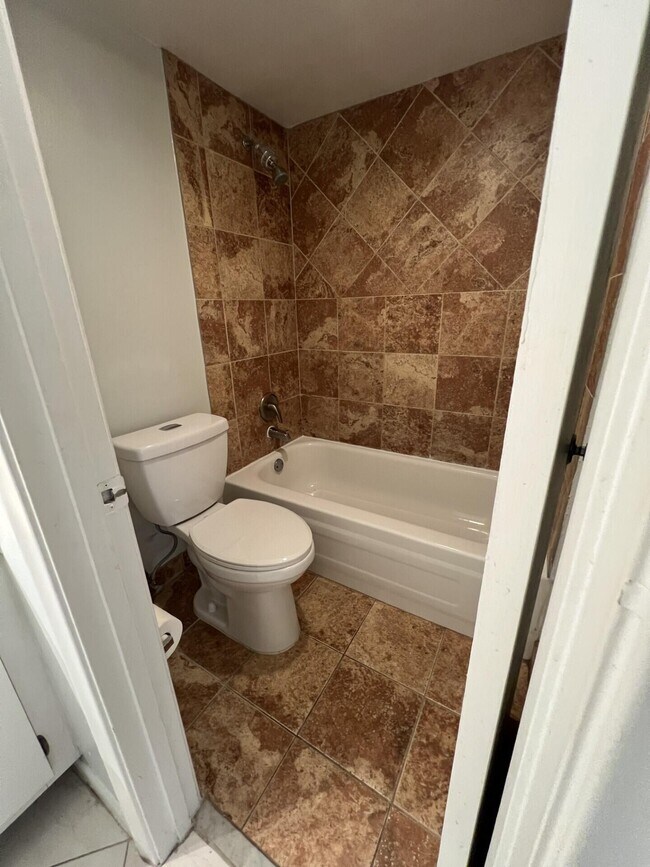 Building Photo - 2800 Fiore Way