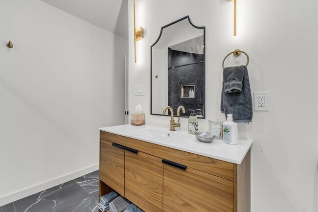 Building Photo - 3507 Flaxley-