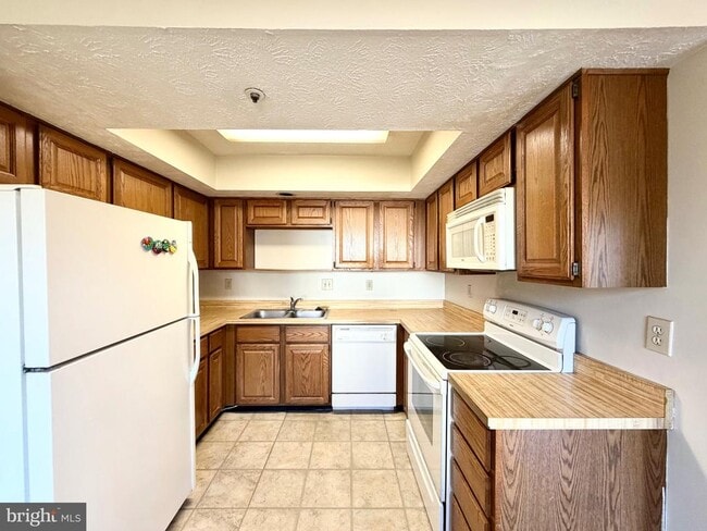 Building Photo - 4325 Ambrose Ct