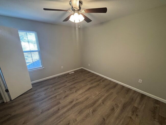 Building Photo - 5311 Currituck Ln