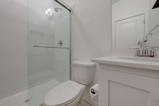 Building Photo - New 4 Bedroom Home with Next Gen Suite + S...
