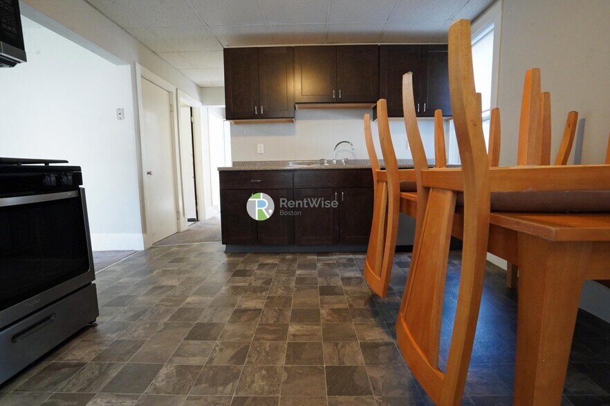 Building Photo - 27 Westford St