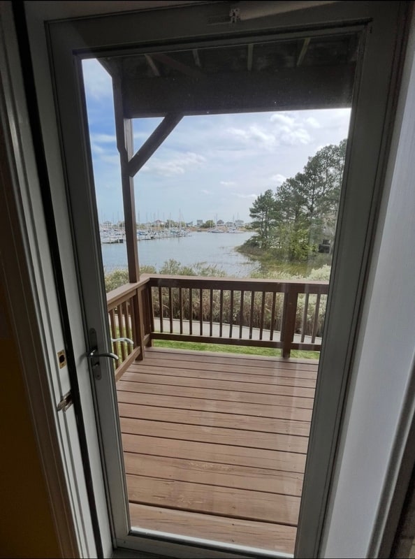 Building Photo - 367 Mainsail Dr