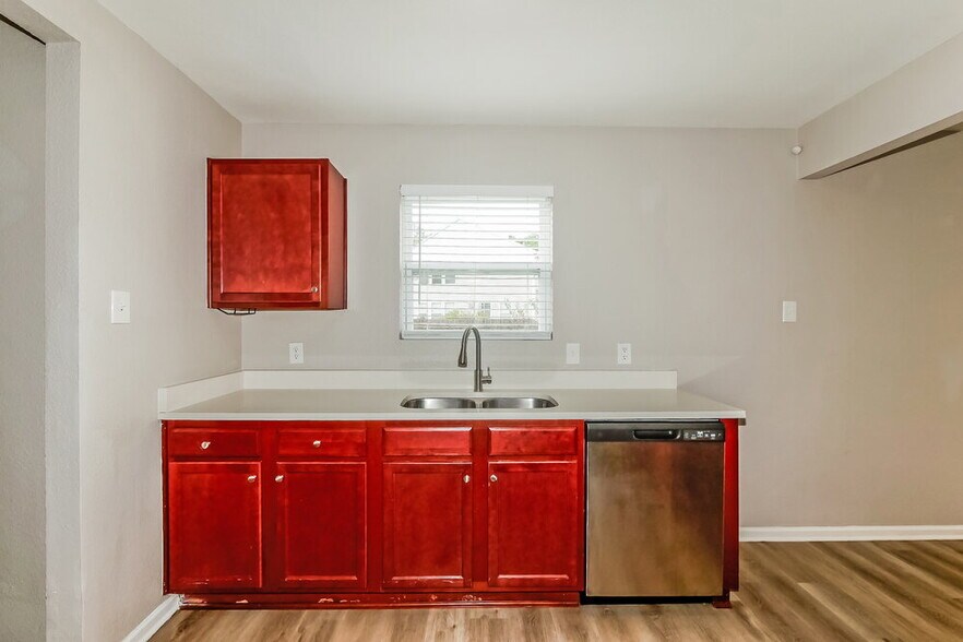 Building Photo - 8024 Gathering Ln