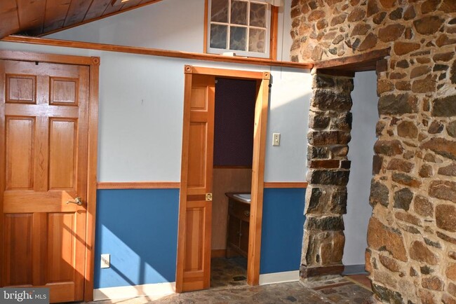 Building Photo - 2420 Urffers Rd