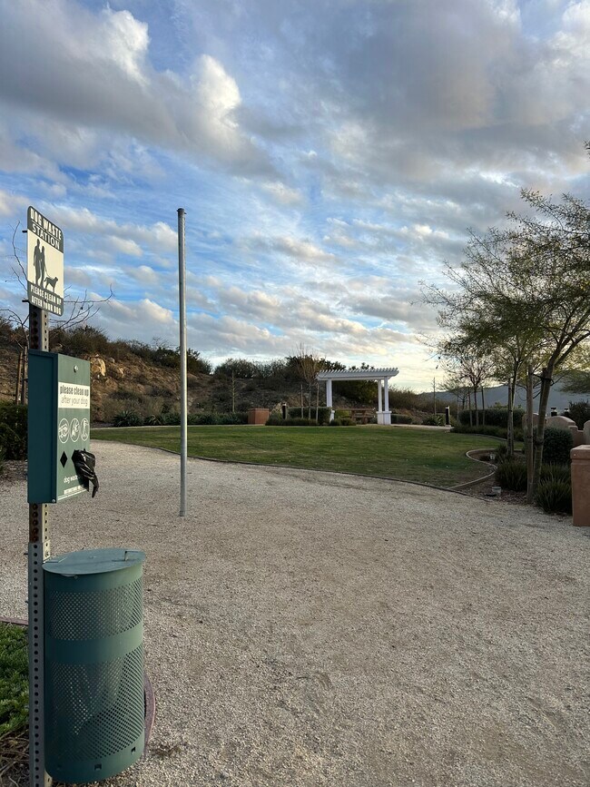 Building Photo - 365 Fitzpatrick Rd