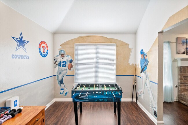 Building Photo - 4514 Ridgeway Dr