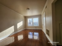 Building Photo - 5942 W Fillmore St