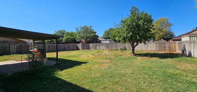 Building Photo - Stunning Rosewood Home COMING SOON