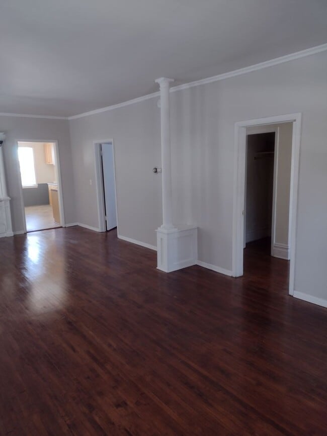 Building Photo - Great 3 Bed 1 Bath Home