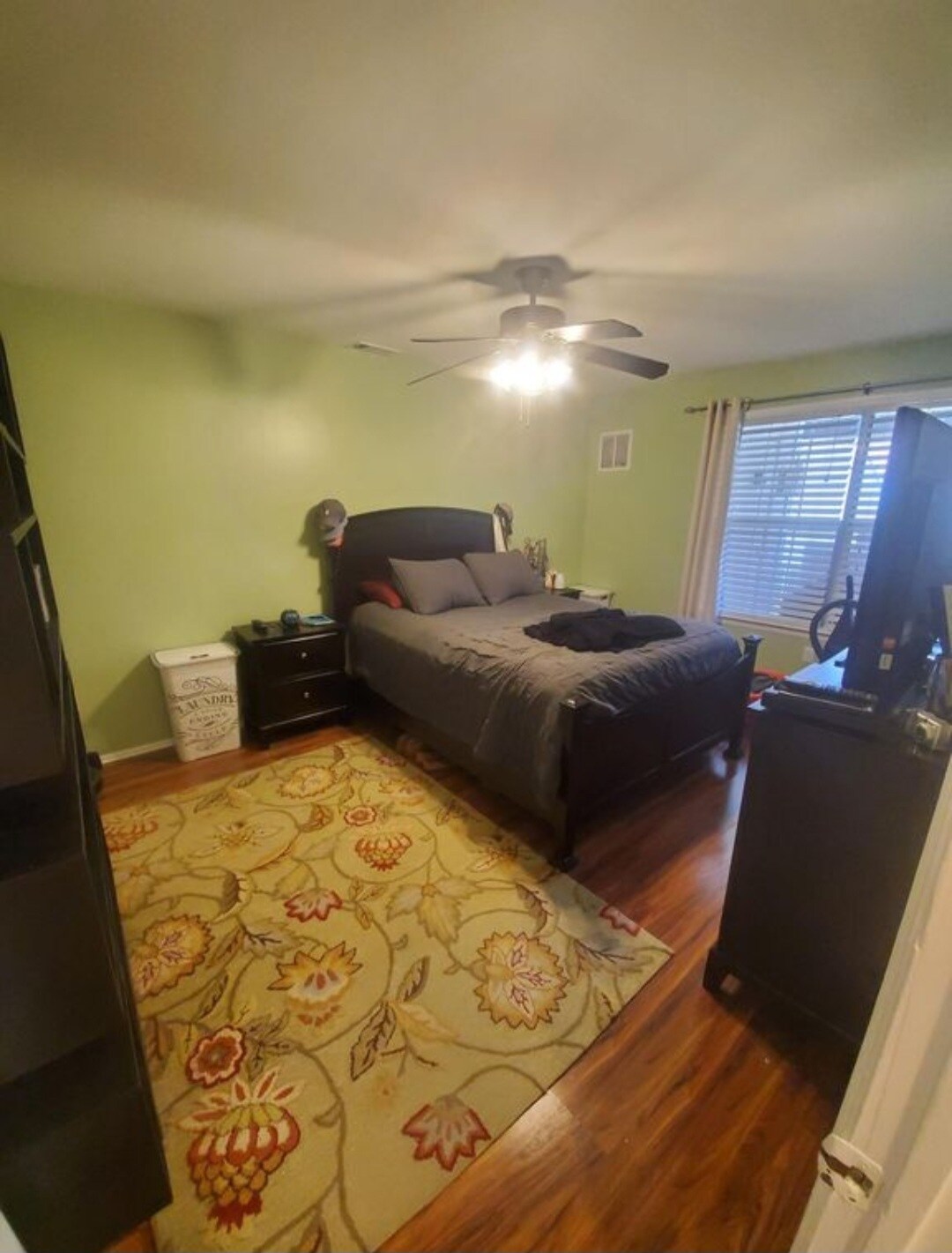 Master Bedroom - 452 Tournament Dr