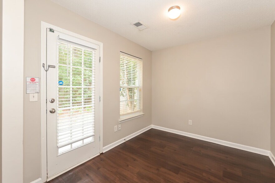 Building Photo - 153 Lossie Ln