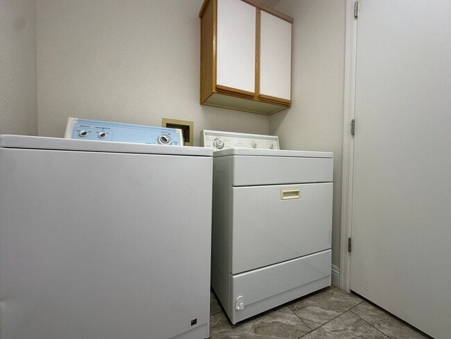 Building Photo - Charming 2-Bedroom Home in Sun City Summerlin