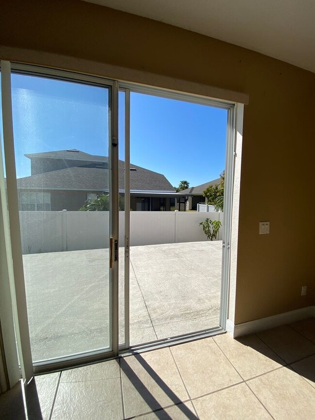 Building Photo - 10366 Cypress Knee Cir