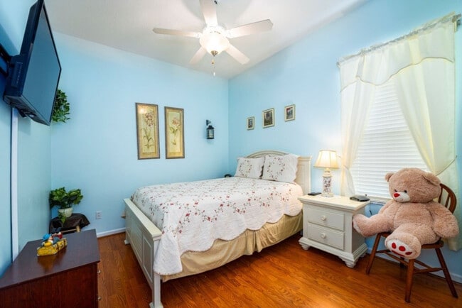 Building Photo - 141 Prestwick Dr